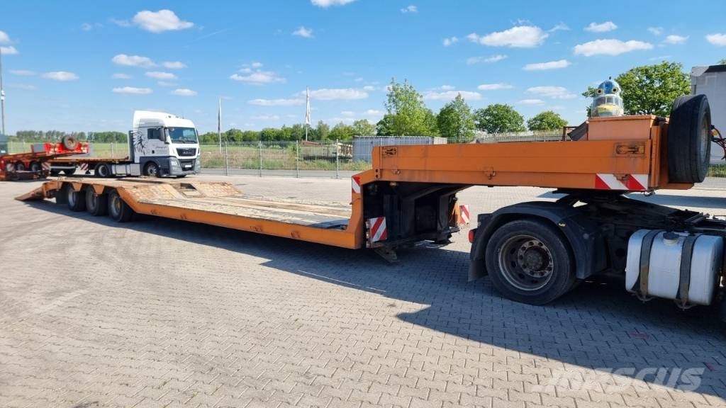 Müller-Mitteltal 3 axle | Radmulden | Hydraulic ramp Semi-trailer blokvogn