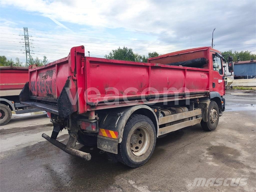 MAN TGM 18.240 탑차 트럭