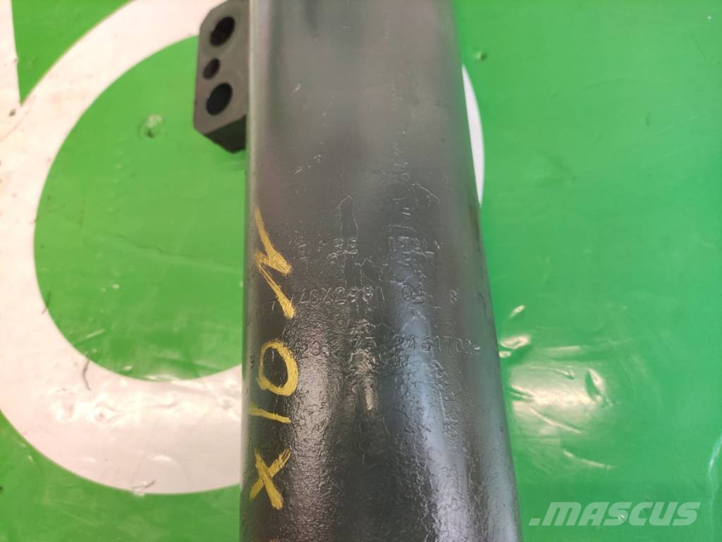 Claas Axion 830 Power steering cylinder 972121201 Chassi och upphängning
