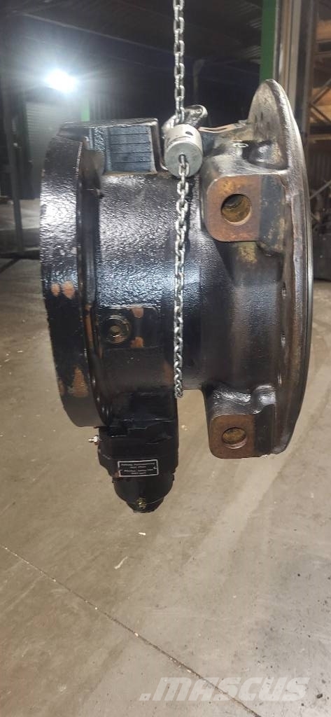 John Deere 1910 E BRAKE HOUSING Brakes