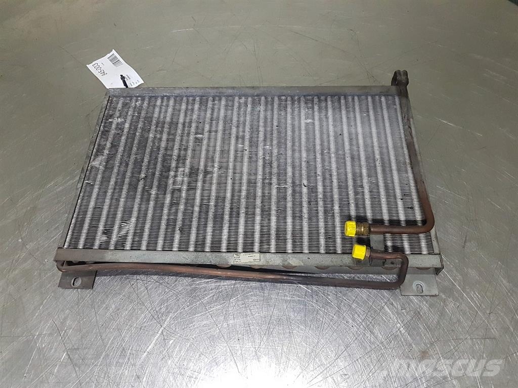 Liebherr L514-10036366-Airco condenser/Klimakondensator Chasís