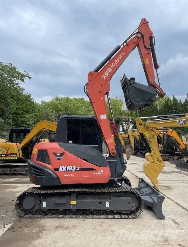 Kubota KX183-3 Малые экскаваторы 7т-12т