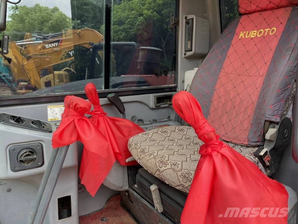 Kubota KX183-3 Малые экскаваторы 7т-12т