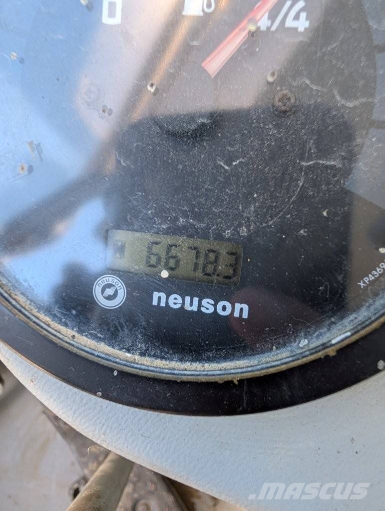 Neuson 8003 RD Midibagger 7t - 12t