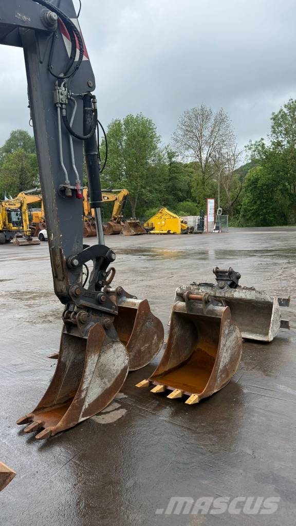 Schaeff TW 95 // BJ. 2017 / 5888H/SW/ZSA/4 Löffel/ 1 Gabel Wielgraafmachines