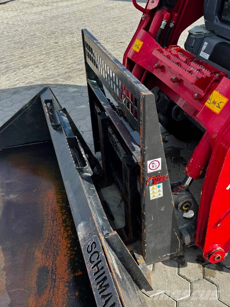 Takeuchi TL10 Mini Pale Gommate