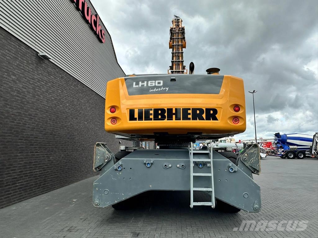 Liebherr LH 60 M LITRONIC INDUSTRY MATERIAL HANDLER/ UMSCHL Bagri za prekladanje primarnih/sekundarnih surovin