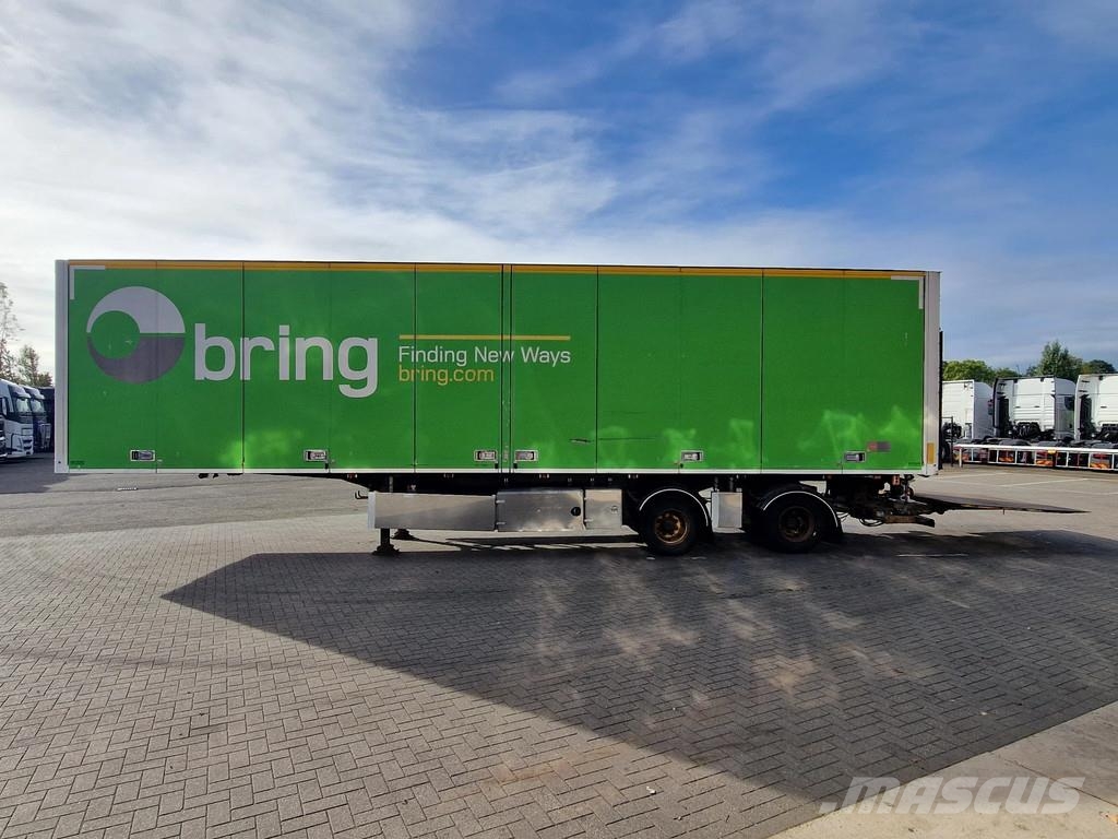 Ekeri 2 axle box with sidedoors - Zepro loadlift - Steer Kofferauflieger