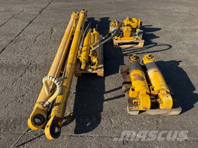 Bell B 40 C USED HYDRAULIC PARTS Hidráulicos