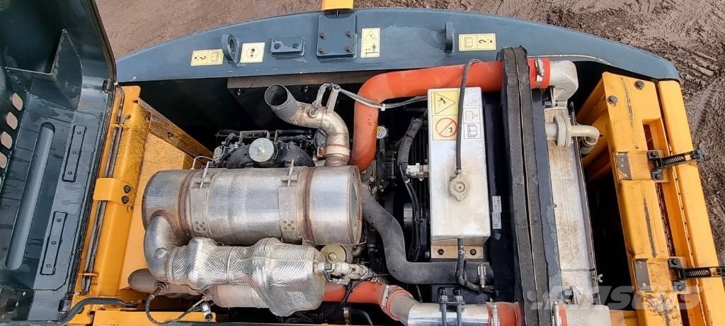 Hyundai HX 140 L Excavadoras sobre orugas