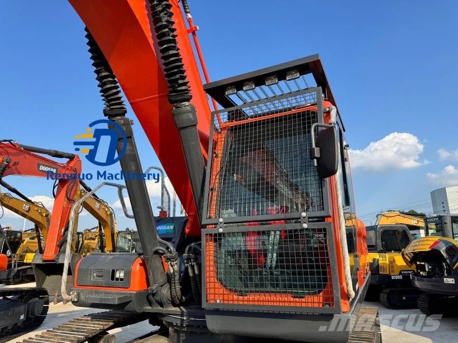 Doosan 340LCA Raupenbagger
