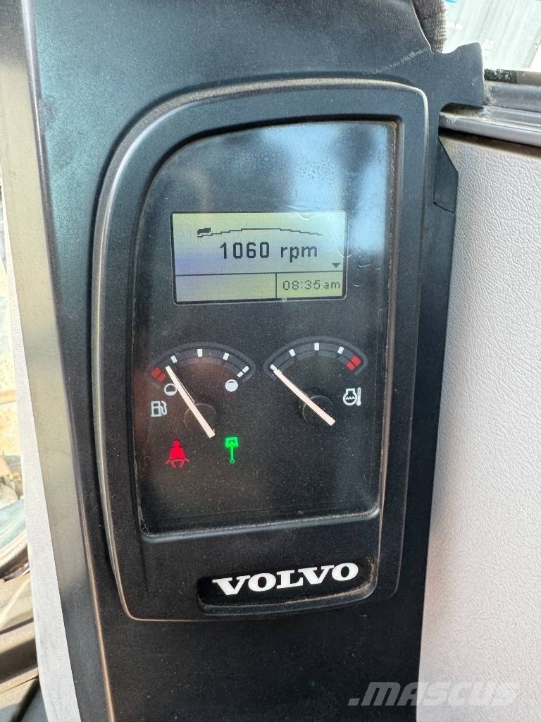 Volvo ECR58D PYÖRITTÄJÄLLÄ Minigraafmachines < 7t