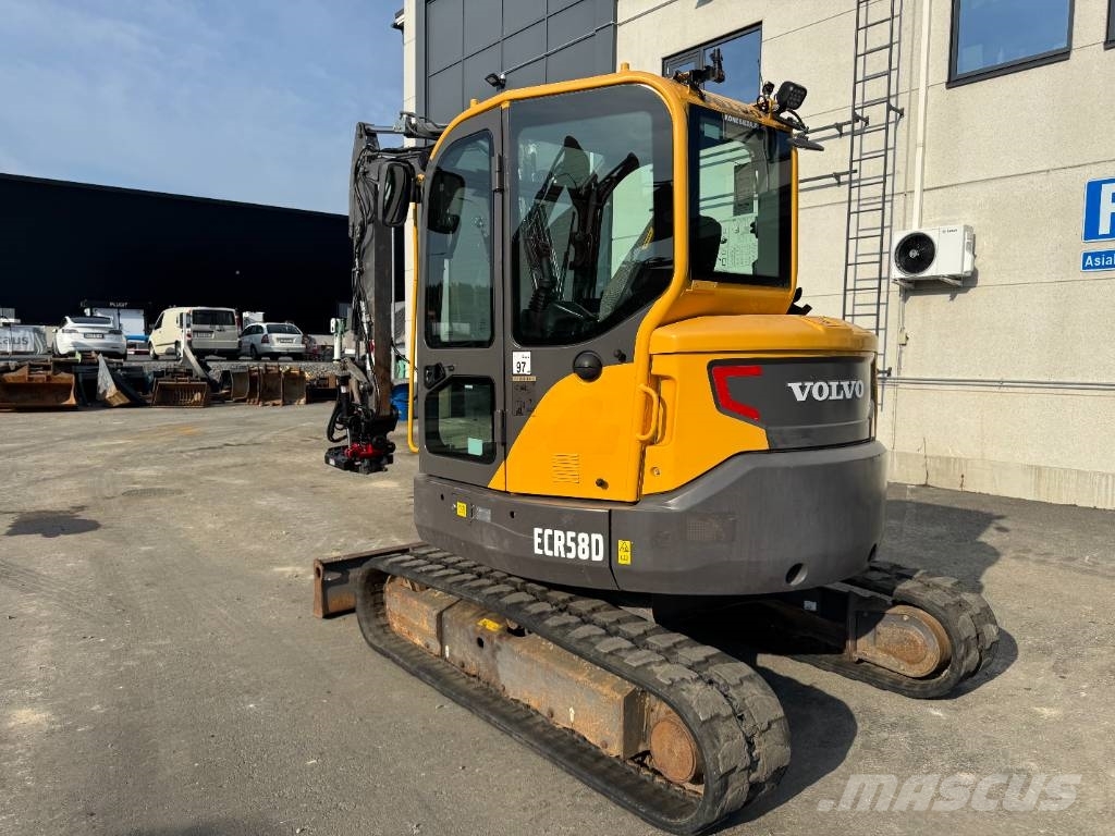 Volvo ECR58D PYÖRITTÄJÄLLÄ Minigraafmachines < 7t