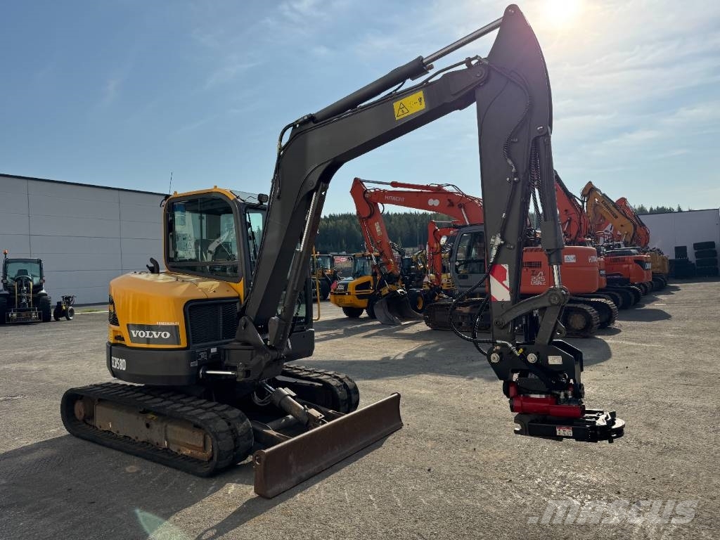Volvo ECR58D PYÖRITTÄJÄLLÄ Minigraafmachines < 7t