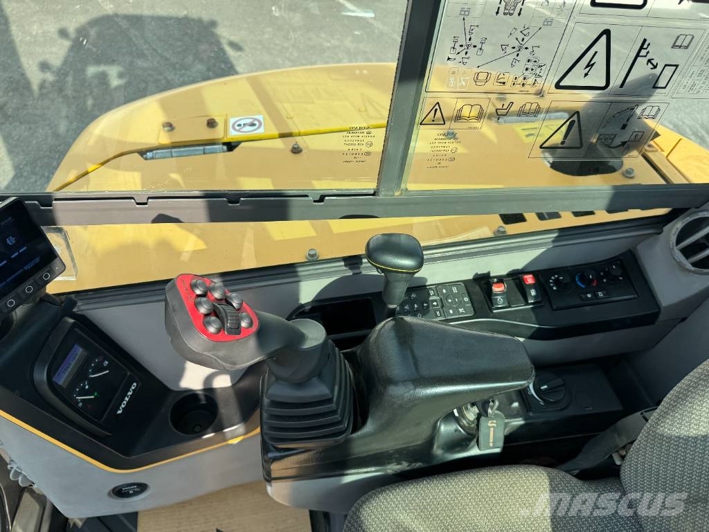 Volvo ECR58D PYÖRITTÄJÄLLÄ Minigraafmachines < 7t