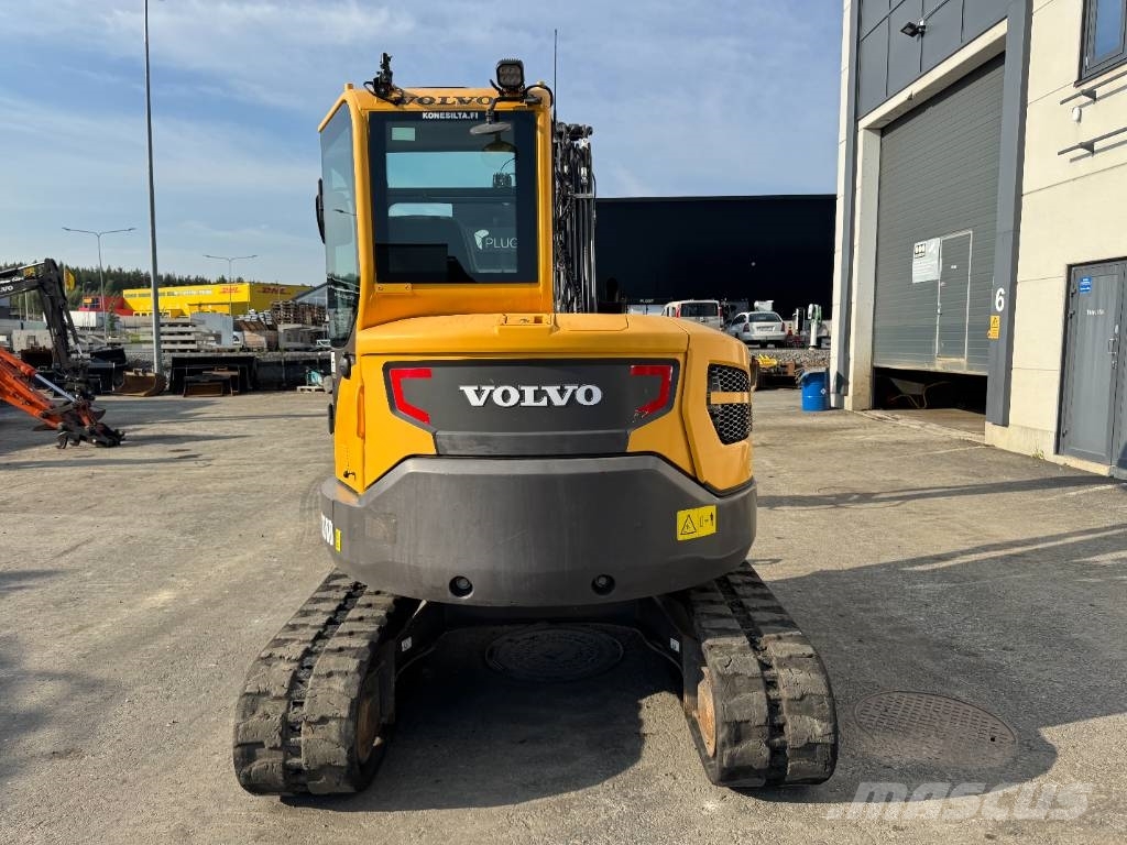 Volvo ECR58D PYÖRITTÄJÄLLÄ Minigraafmachines < 7t