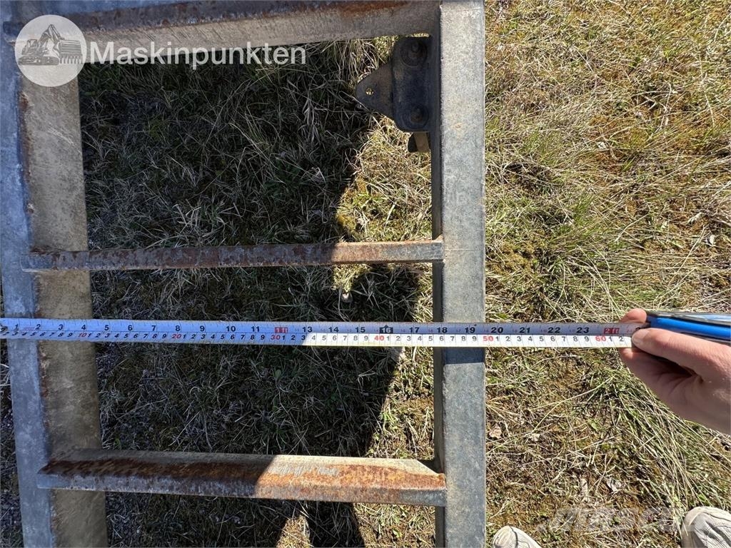  Lindanvagnen 3500B Nizki nakladalci