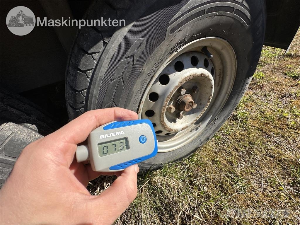  Lindanvagnen 3500B Nizki nakladalci