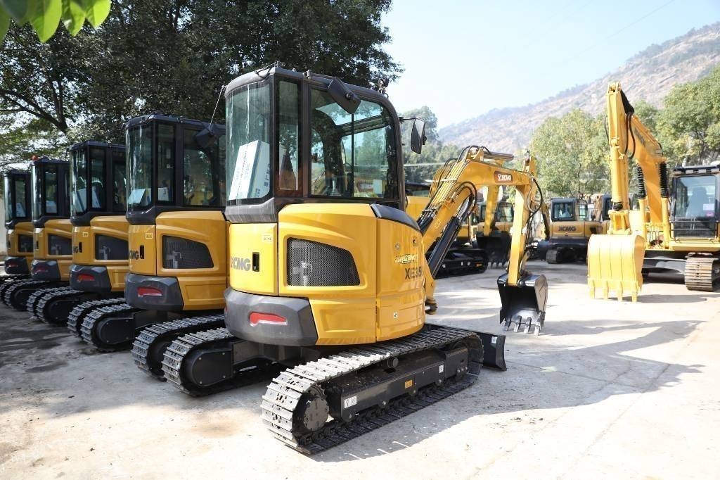 XCMG XE35U Bagri goseničarji