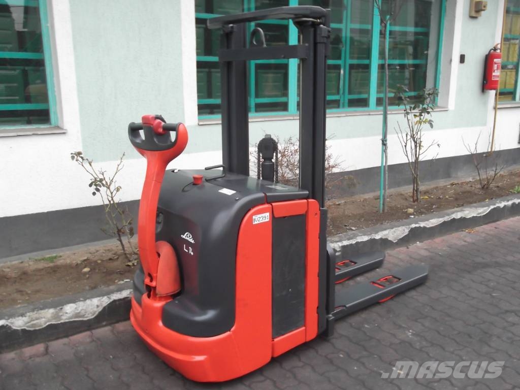 Linde L14 /372/ V-2391 OB Apiladores eléctricos autopropulsados