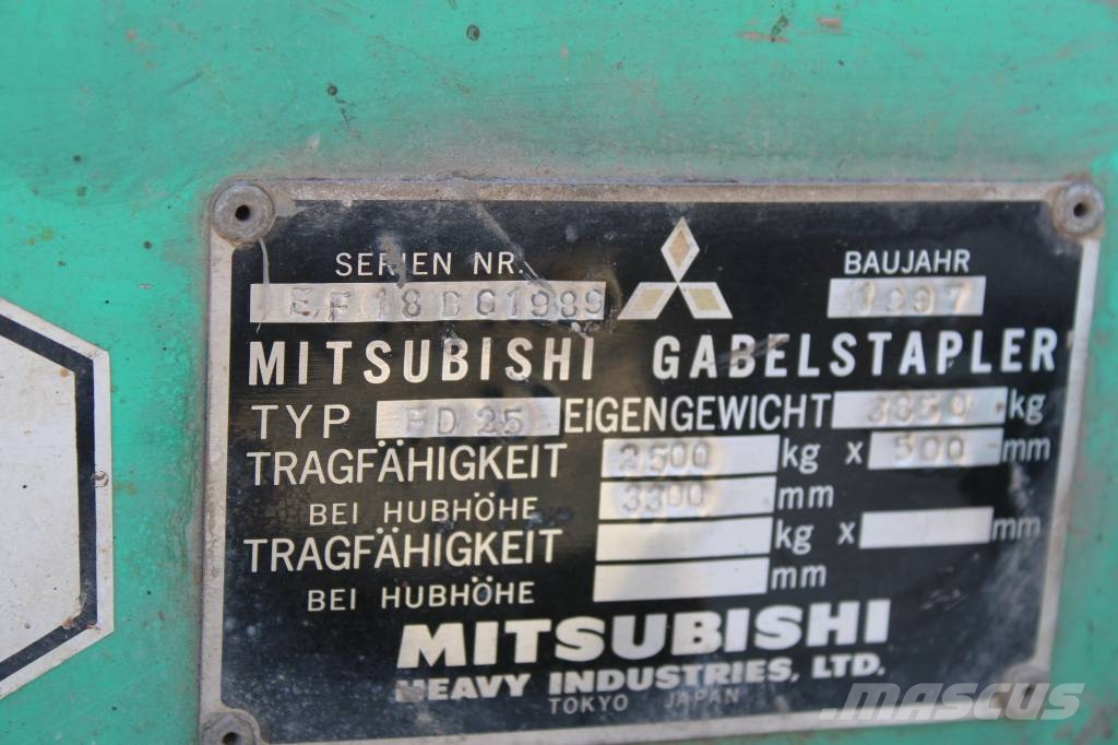 Mitsubishi FD 25 Diesel forklifts
