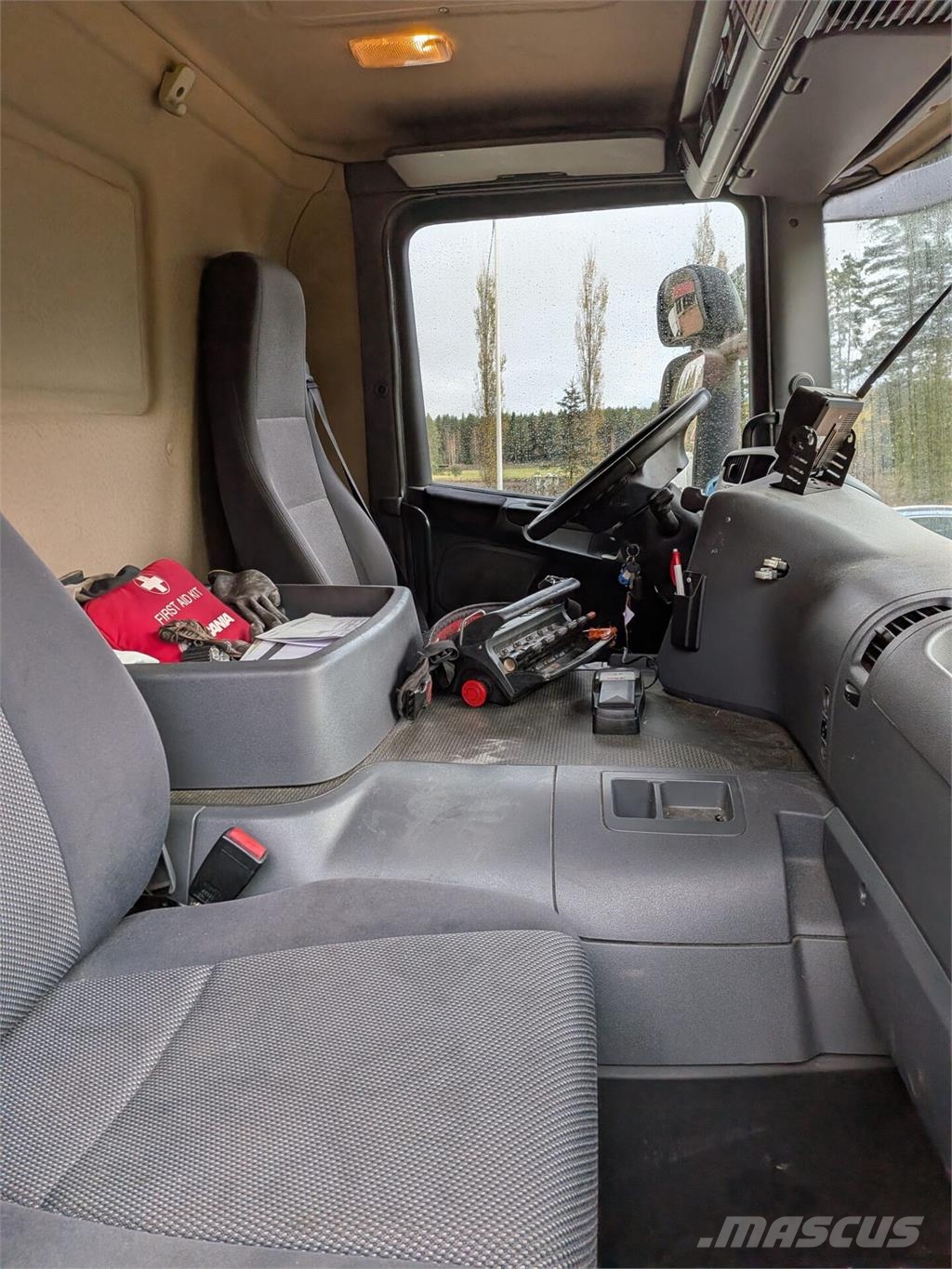 Scania P 270 Nosturiautot