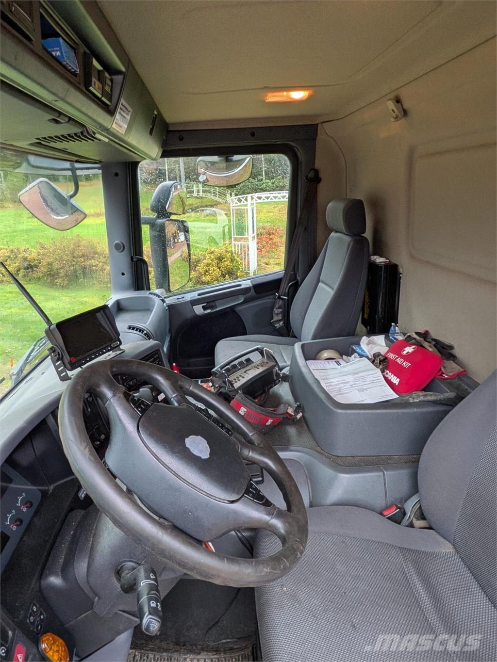 Scania P 270 Nosturiautot