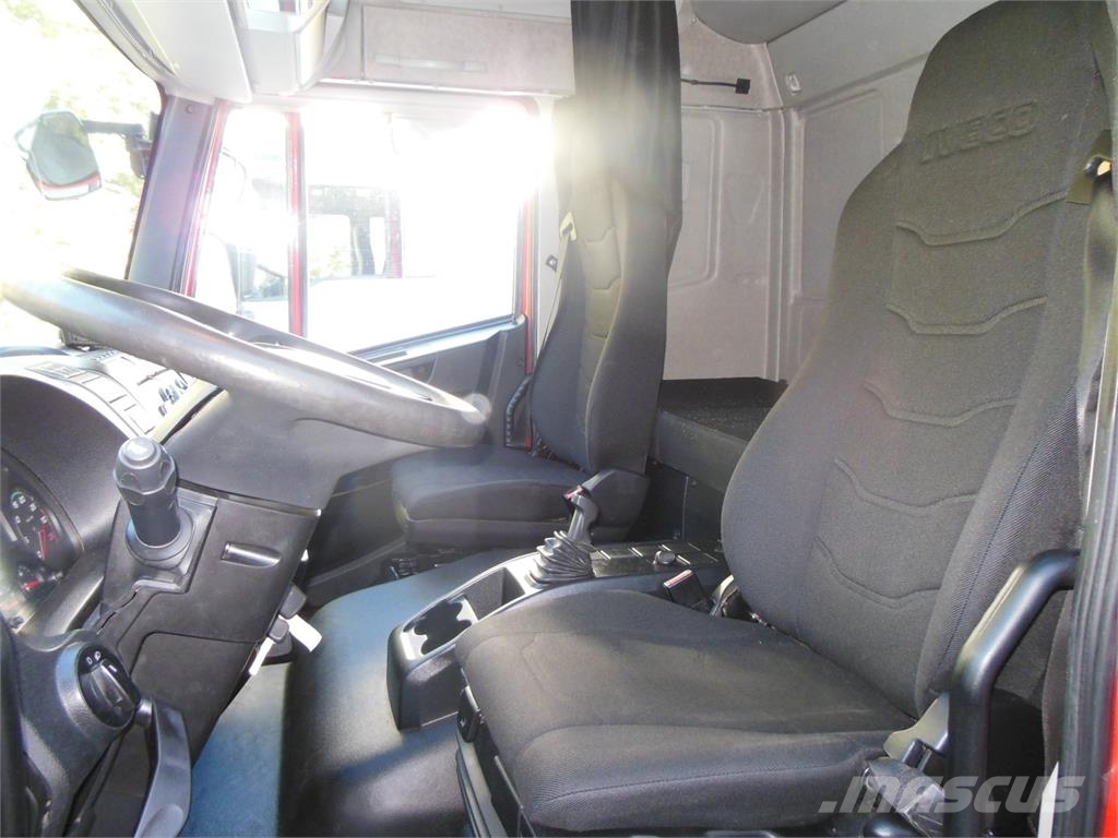 Iveco EuroCargo ML180EL32P, 22 Palet Camiones de caja de lona