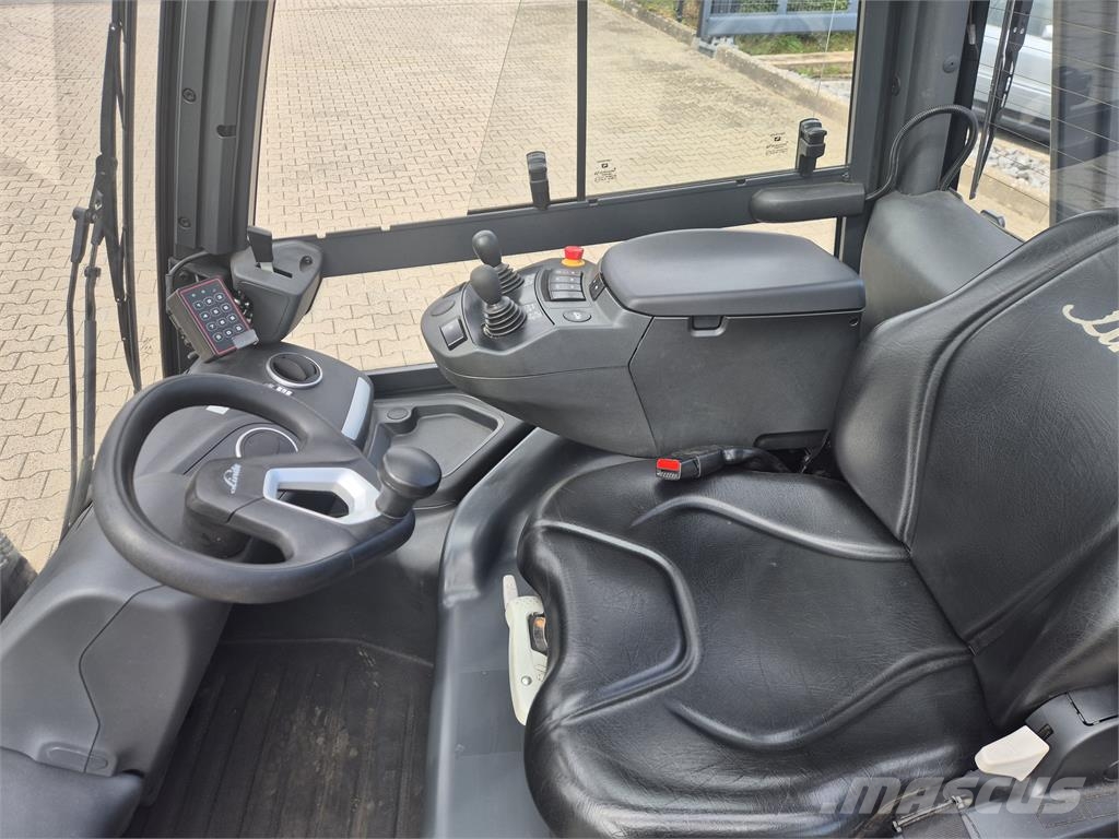 Linde E35HL 电动叉车