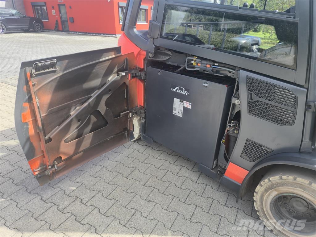 Linde E35HL 电动叉车