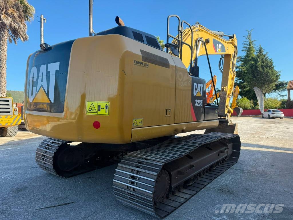 CAT 323 EL Rupsgraafmachines
