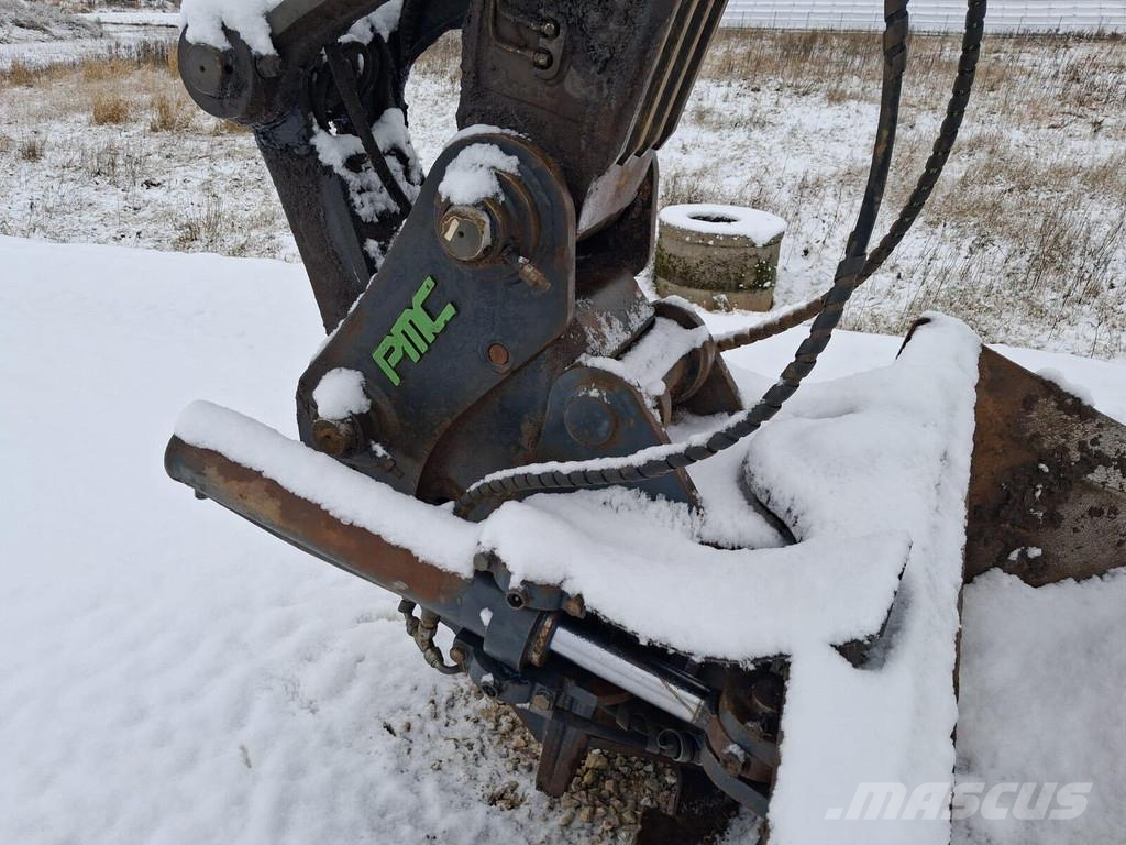 Volvo EC220E Верижен екскаватор
