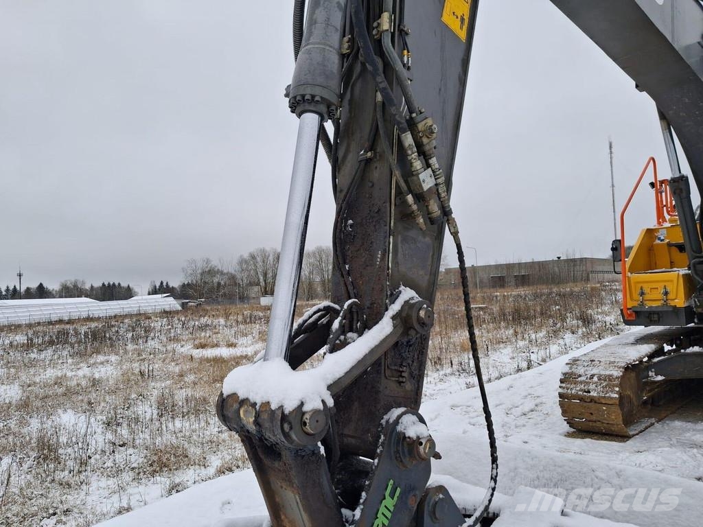 Volvo EC220E Верижен екскаватор