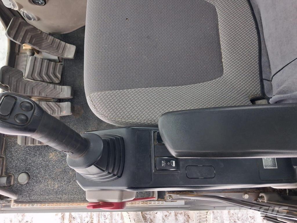 Volvo EC220E Верижен екскаватор