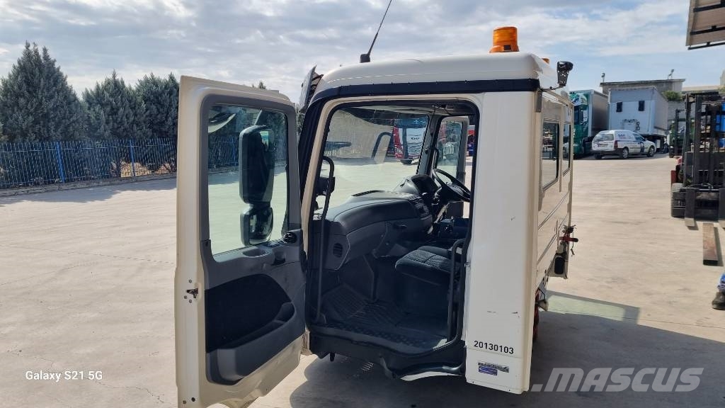 Mercedes-Benz CABIN MP3 SORT EURO5 RIGHT HAND Kabinler