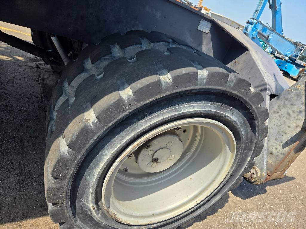 Fuchs MHL 360 D مناولات المخلفات / مناولات صناعية