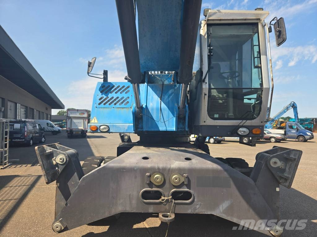 Fuchs MHL 360 D مناولات المخلفات / مناولات صناعية