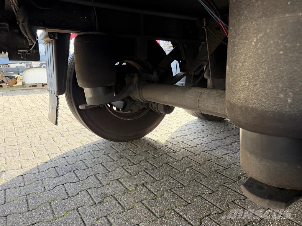 Schmitz Cargobull THERMO KING SLXi 300 / OV-Laadklep / Lift-As / Apk Külmikpoolhaagised