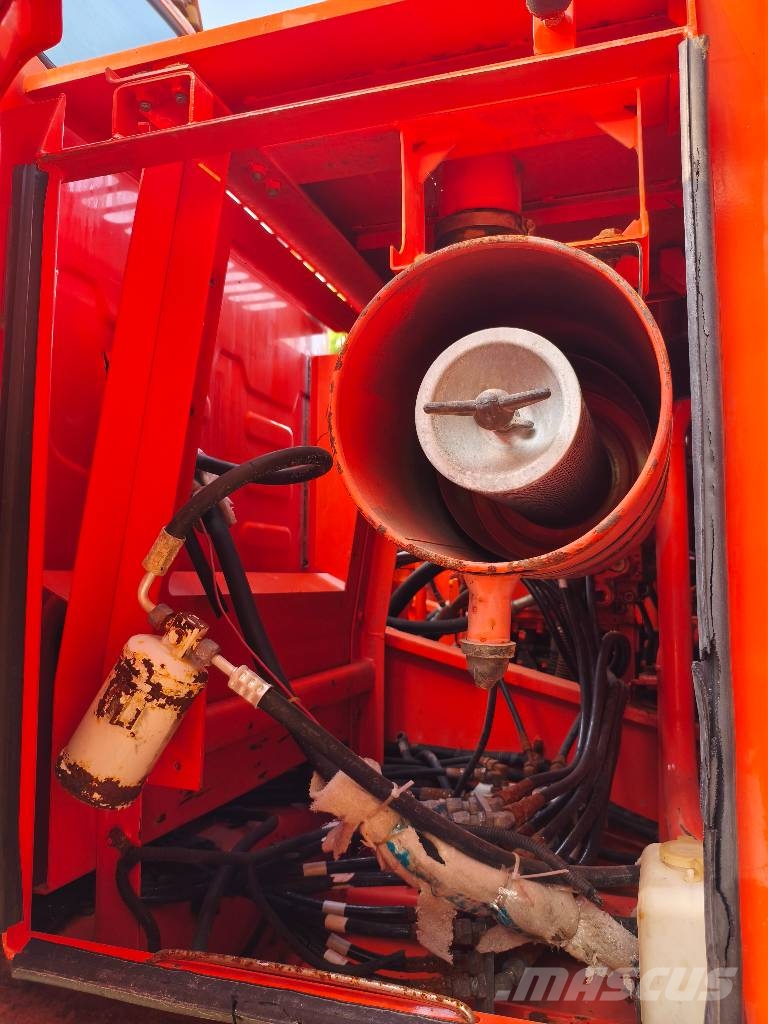 Doosan DH 220 LC-7 履带挖掘机