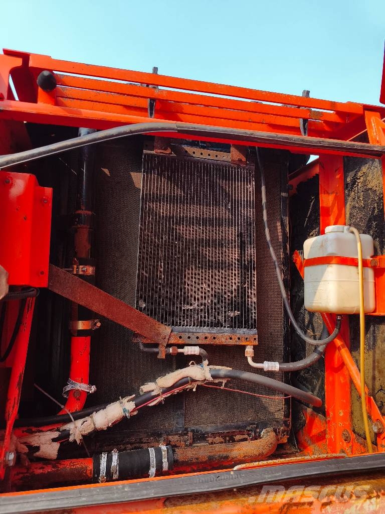 Doosan DH 220 LC-7 履带挖掘机