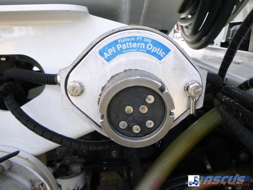 Renault Premium 270.19 4x2 fuel tank 13.7 m3 / 4 comp شاحنات ذات صهاريج