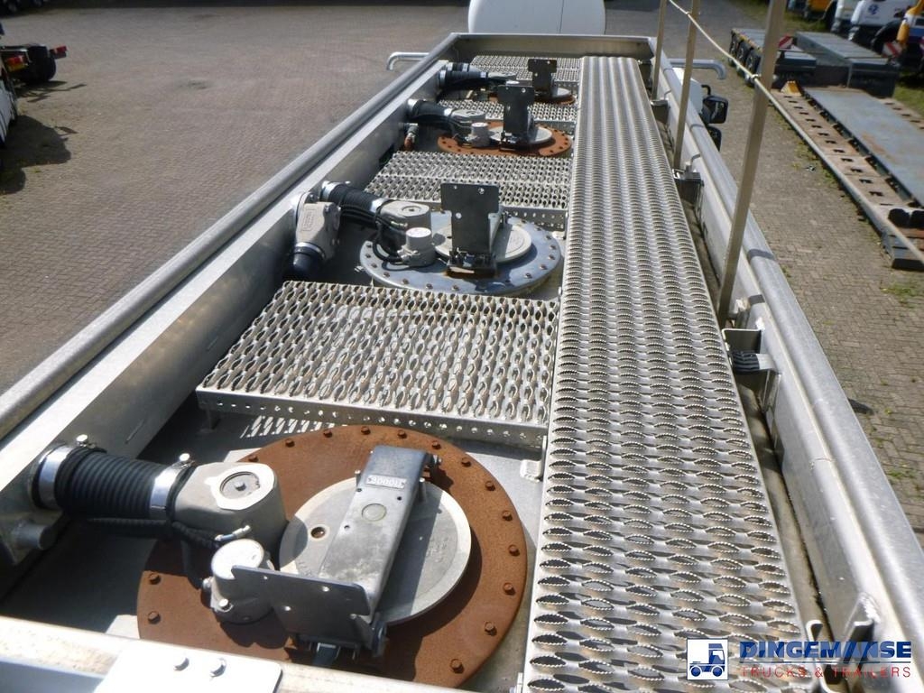 Renault Premium 270.19 4x2 fuel tank 13.7 m3 / 4 comp شاحنات ذات صهاريج