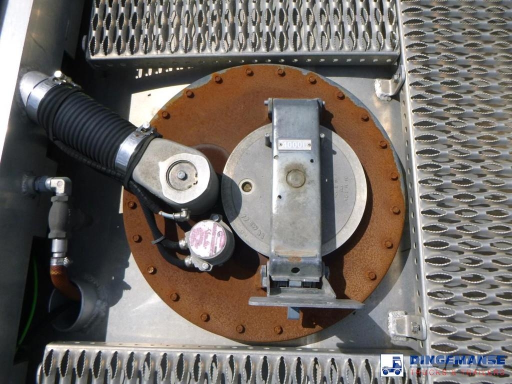 Renault Premium 270.19 4x2 fuel tank 13.7 m3 / 4 comp شاحنات ذات صهاريج