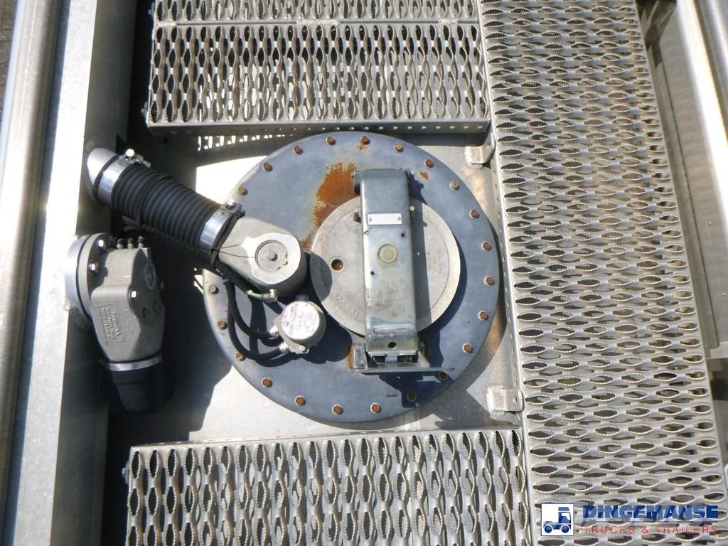 Renault Premium 270.19 4x2 fuel tank 13.7 m3 / 4 comp شاحنات ذات صهاريج