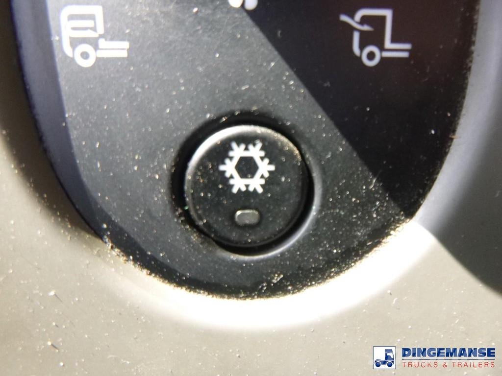 Renault Premium 270.19 4x2 fuel tank 13.7 m3 / 4 comp شاحنات ذات صهاريج