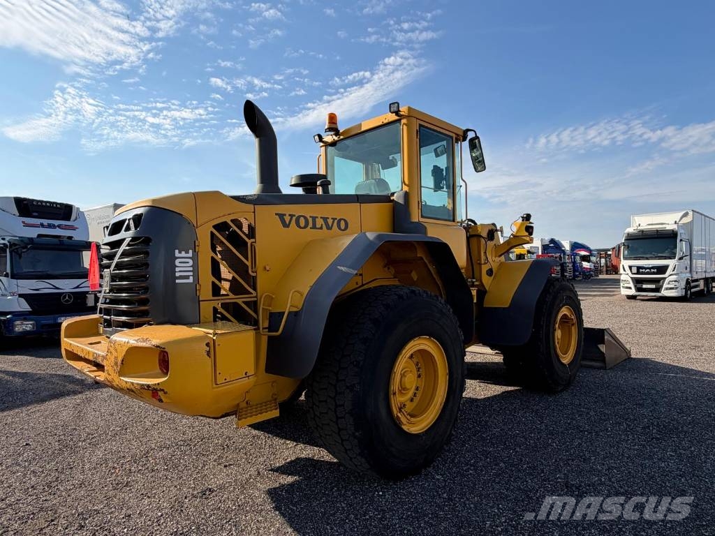 Volvo L110E لوادر بعجل
