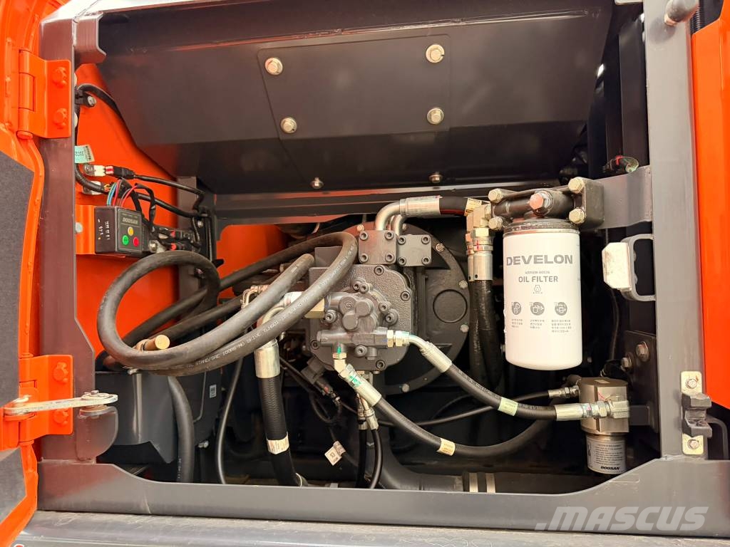 Develon DX 225 LC-7 Vähän ajettu Telakaivukoneet
