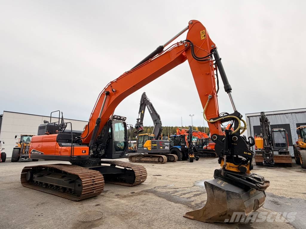 Develon DX 225 LC-7 Vähän ajettu Telakaivukoneet