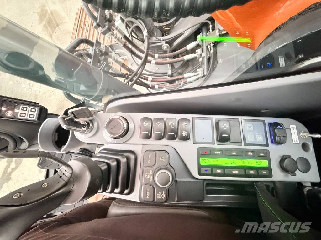 Develon DX 225 LC-7 Vähän ajettu Telakaivukoneet