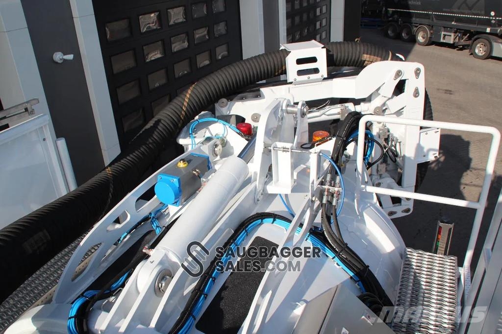 Mercedes-Benz Arocs 3753 Amphitec Vortex 11000 콤비/진공 트럭